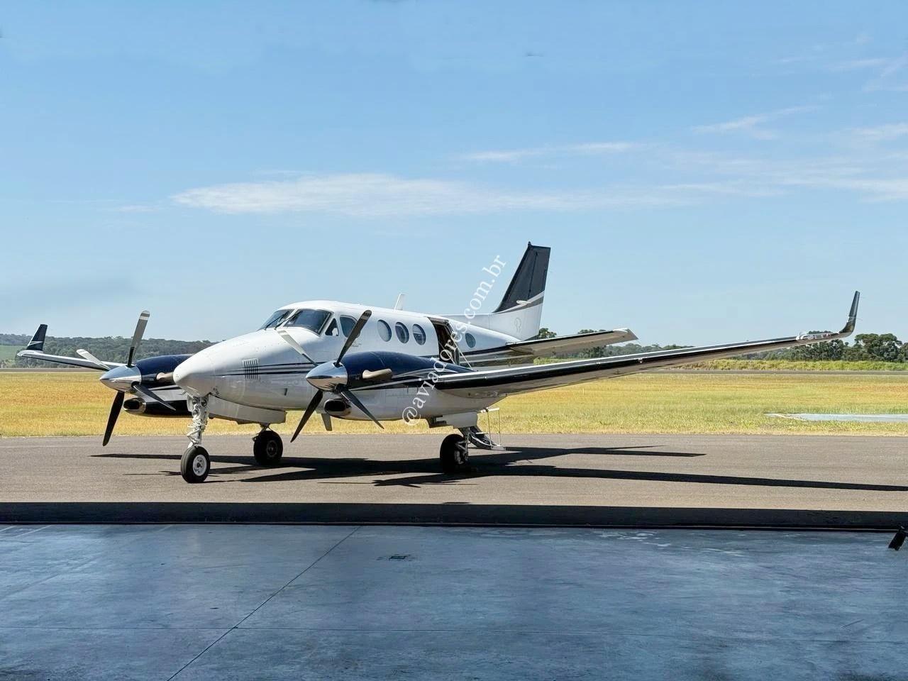 Avião-King-Air-C90GTI-a-venda-aviadoes 5