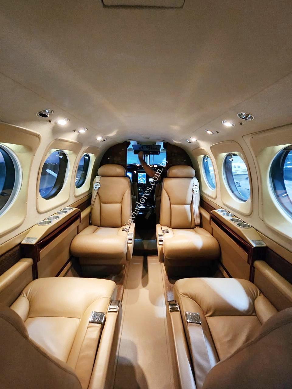 Avião-King-Air-C90GTI-a-venda-aviadoes 7