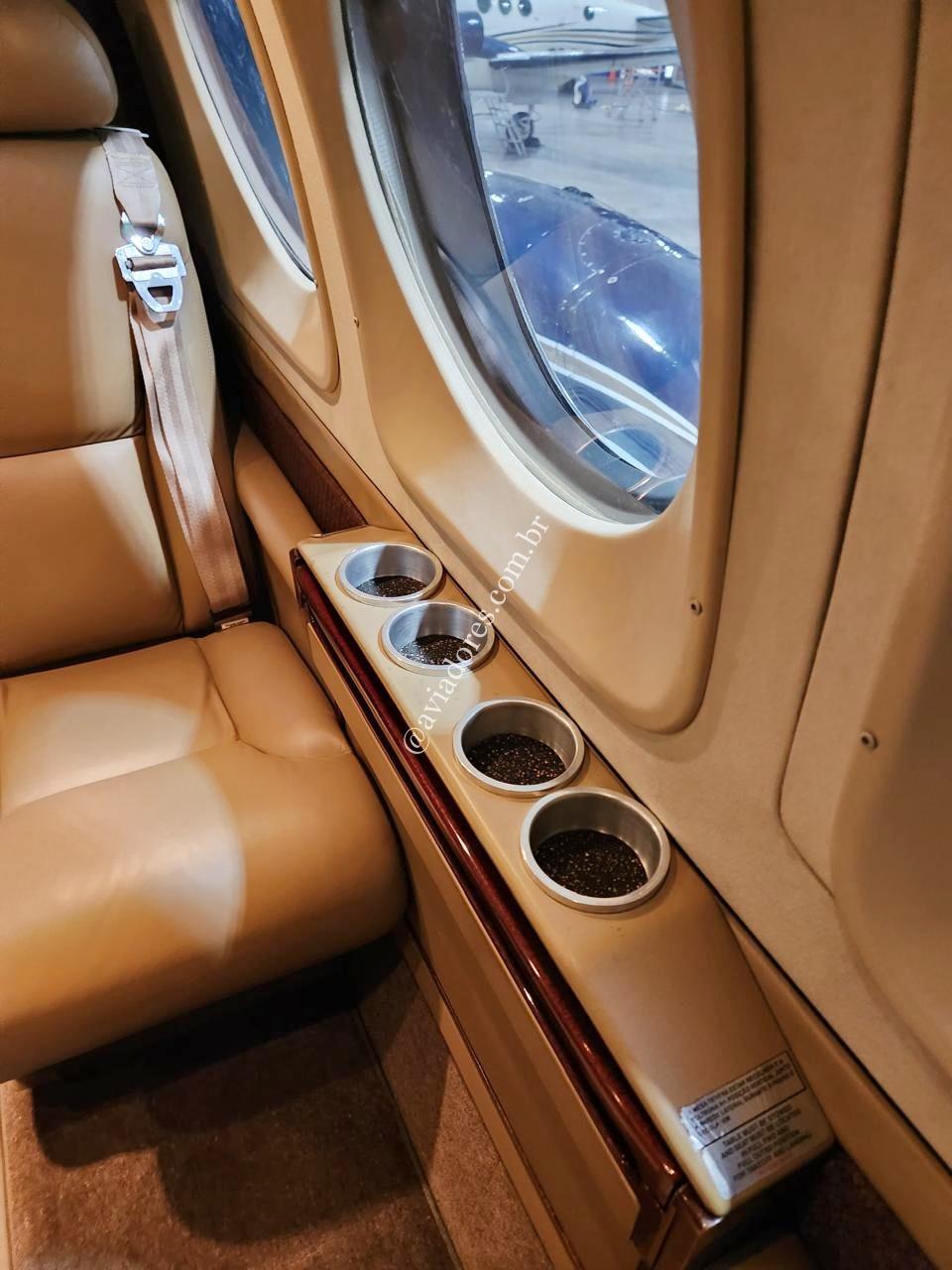 Avião-King-Air-C90GTI-a-venda-aviadoes 8