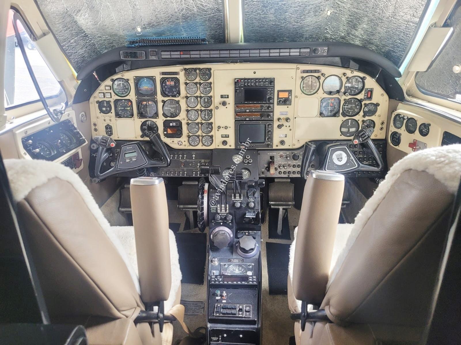 Avião-King-Air-C90-a-venda-aviadores 13.1