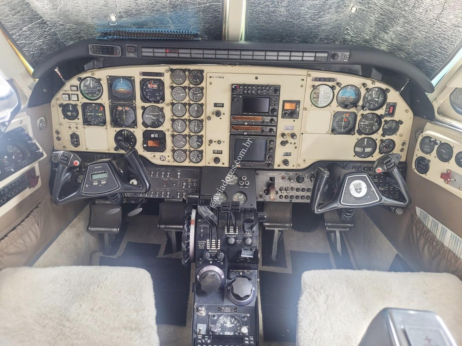 Avião-King-Air-C90-a-venda-aviadores 14.1