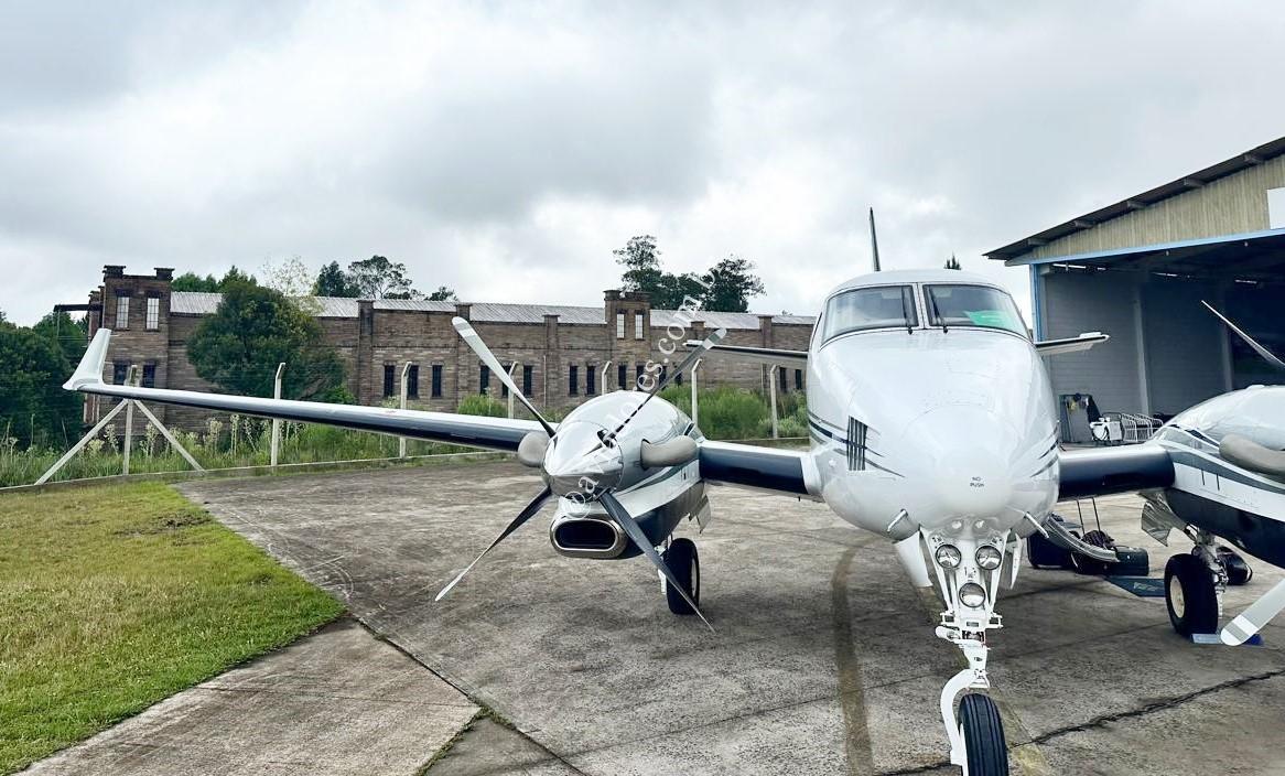 Avião-King-Air-C90-GTI-a-venda-aviadores 8